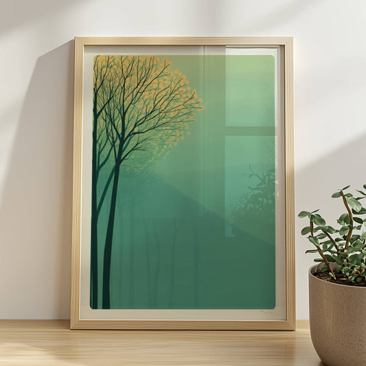 Waldszene mit gelben Bäumen und Hügelhintergrund.. Rahmen natur 30x40