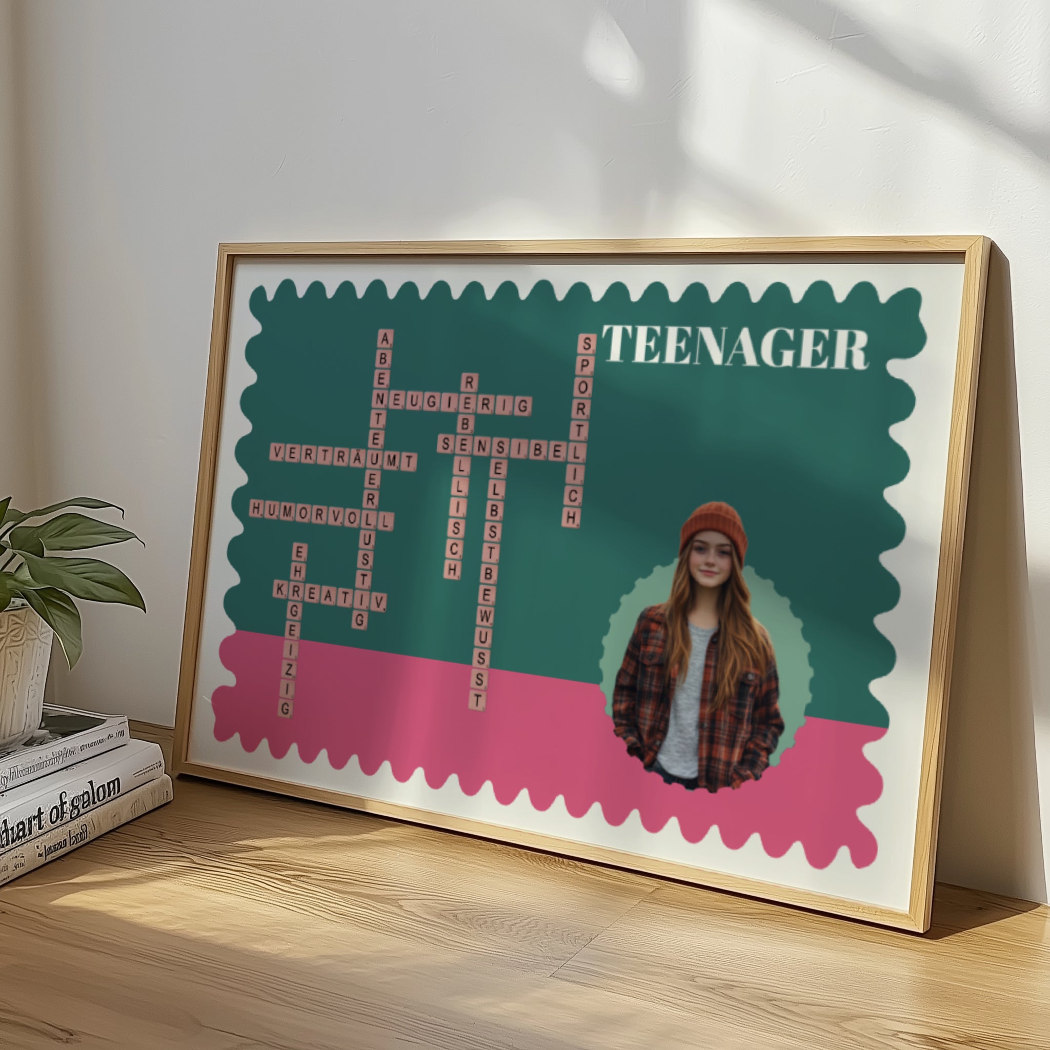 Familie Kreuzworträtsel Bild Geschenkidee für Teenager. Ein Buntes Gerahmtes Poster Bild von einem Teenager Mädchen mit Kreuzworträtsel mit Wörtern und Text