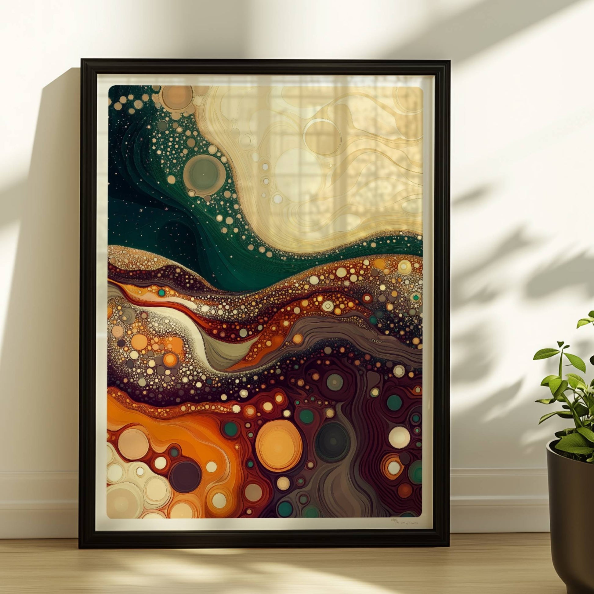Abstrakte Landschaft mit wellenförmigen Linien, dynamischen Blasenstrukturen und warmen Farben – erinnert an farbige Erdschichten und Mineralien.. Rahmen schwarz 30x40