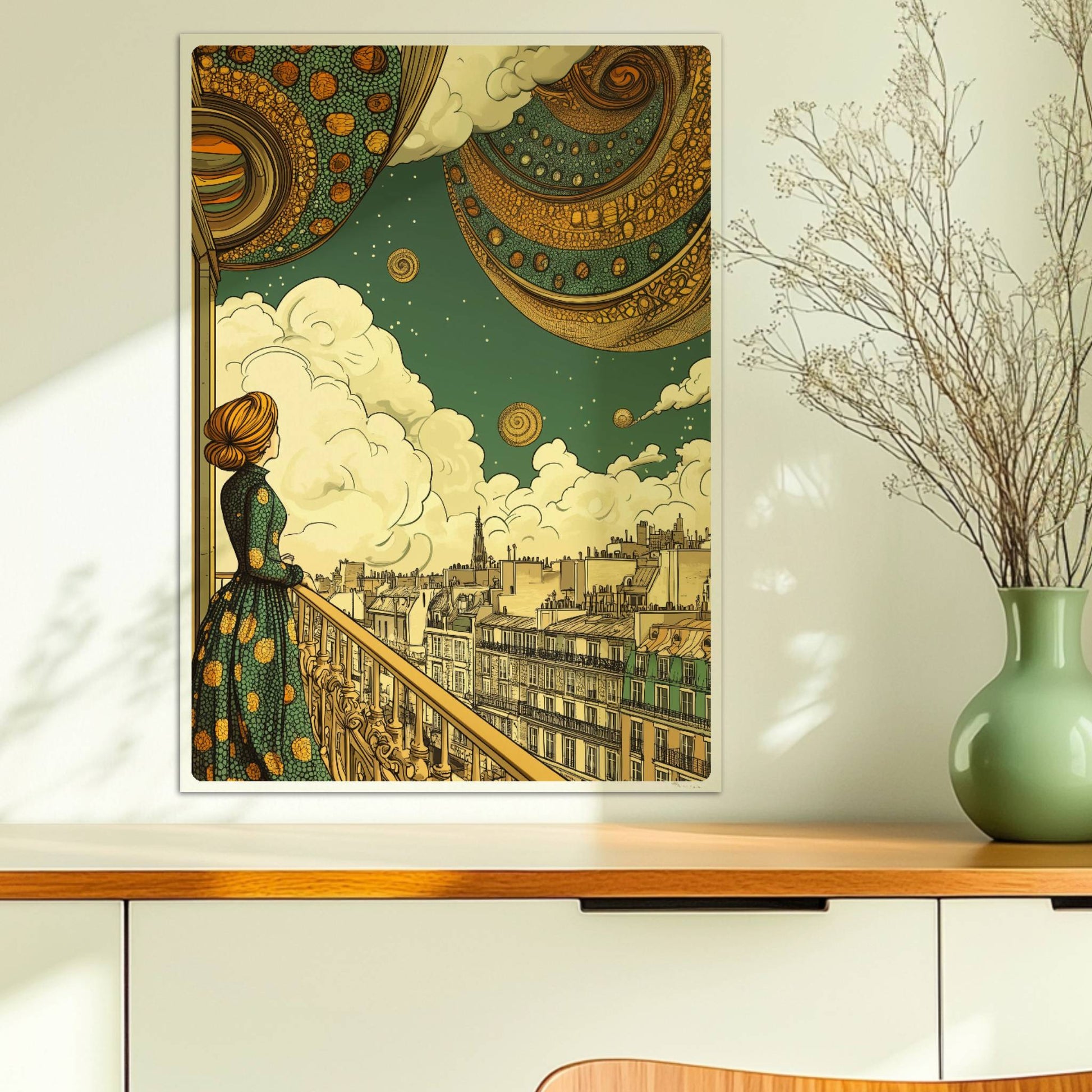 Frau in geblümtem Kleid steht auf einem Balkon und blickt über Pariser Dächer in einen fantasievollen Himmel mit großen, goldenen, spiralförmigen Planeten.. Ohne Rahmen 50x70
