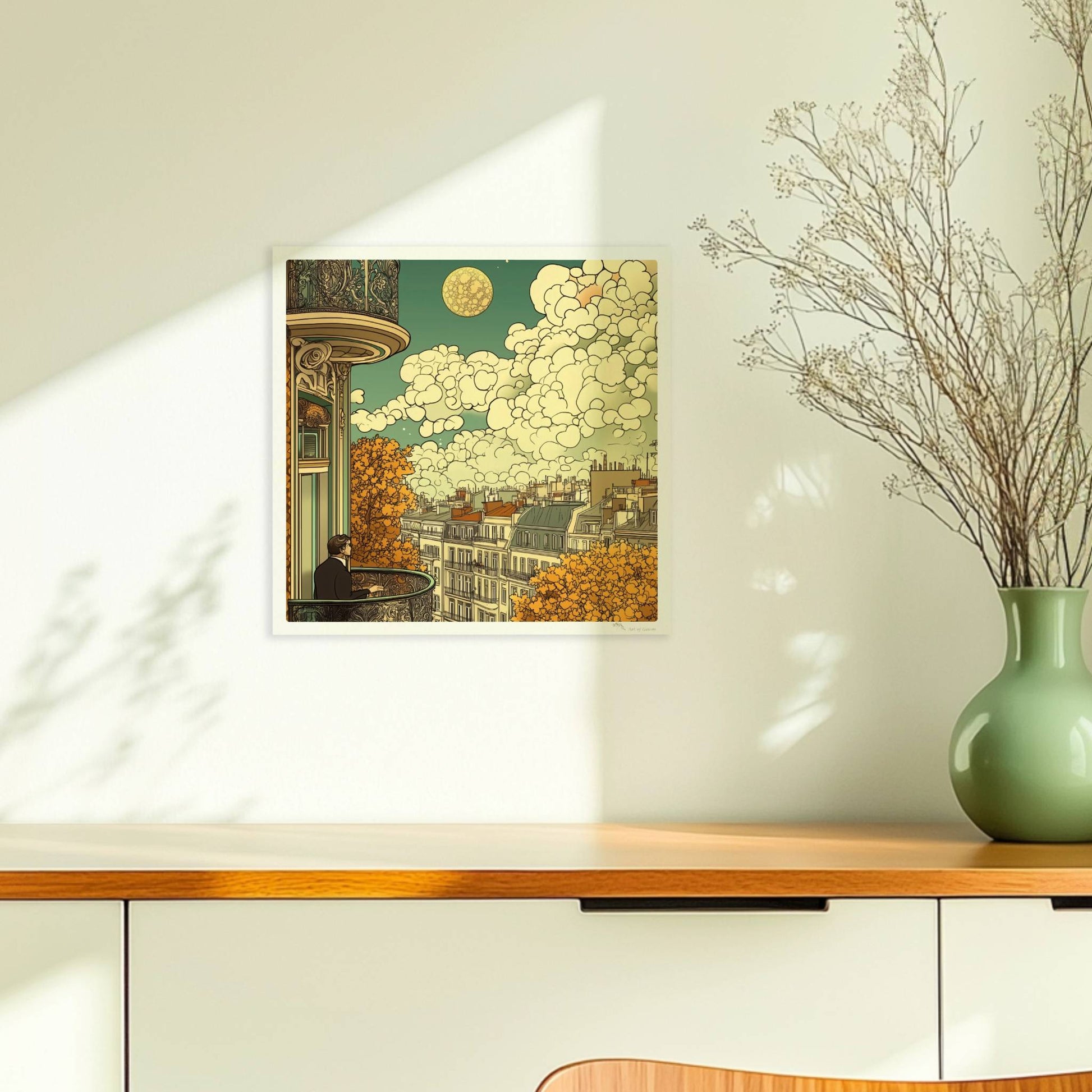 Mann mit Brille steht auf einem kunstvoll verzierten Balkon und blickt über herbstliche Dächer einer europäischen Stadt, große Wolken und ein goldener Mond am Himmel.. Ohne Rahmen 30x30