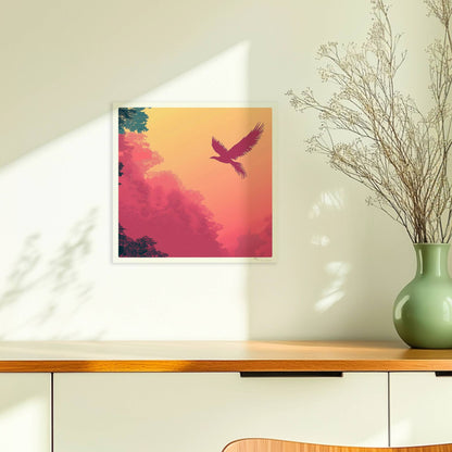 Stilisierter Phönix fliegt über nebeligen, pastellfarbenen Bäumen im Sonnenaufgang – harmonische Farben von Rosa bis Gelb.. Ohne Rahmen 30x30
