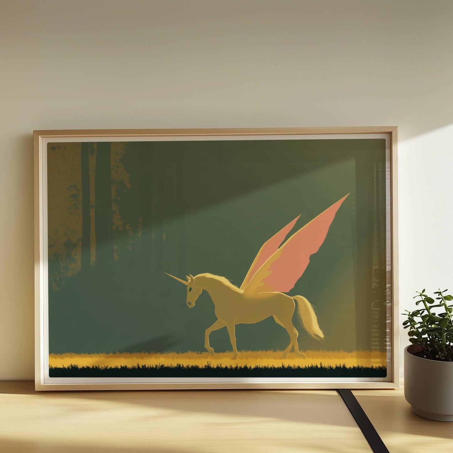 Einhorn mit rosa Schmetterlingsflügeln galoppiert anmutig durch einen sonnigen, mystischen Wald.. Rahmen natur 70x50