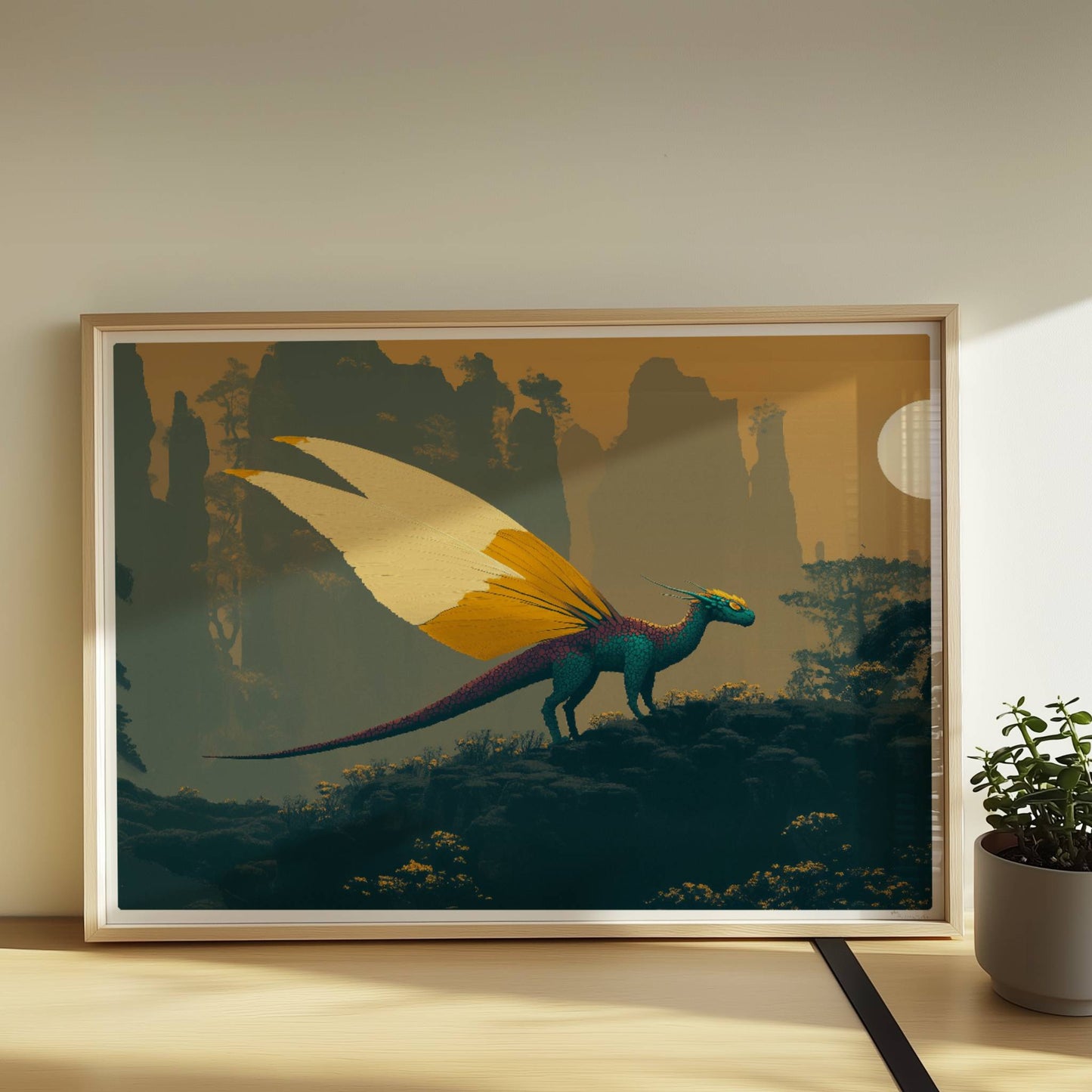 Fantasiedrache mit weißen und goldgelben Schmetterlingsflügeln steht auf einem Felsen vor nebeligen Bergen und Sonnenaufgang.. Rahmen natur 70x50