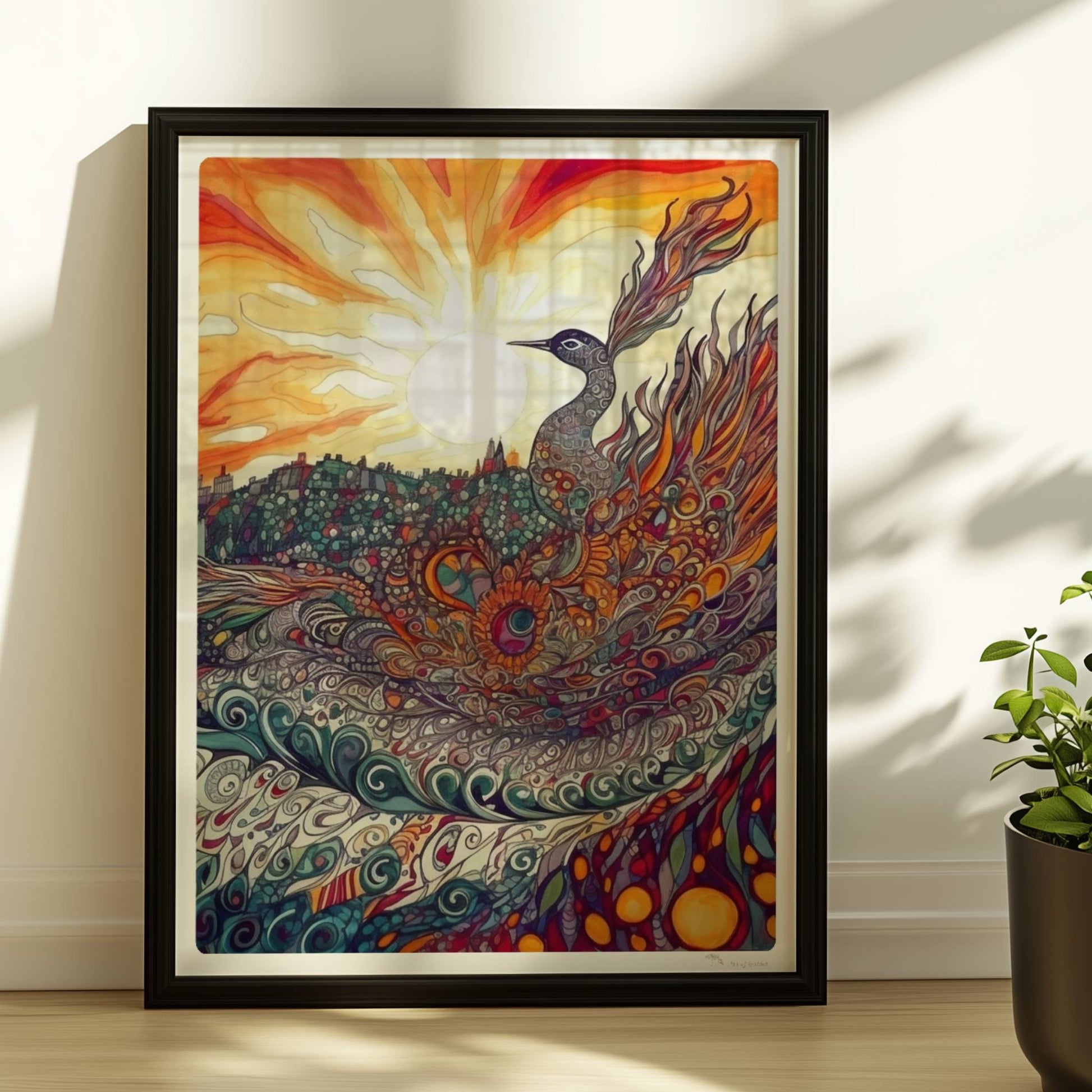Phönix mit prachtvollen, ornamentalen Federn in leuchtenden Farben, vor einer Sonnenuntergangslandschaft im Jugendstil.. Rahmen schwarz 30x40