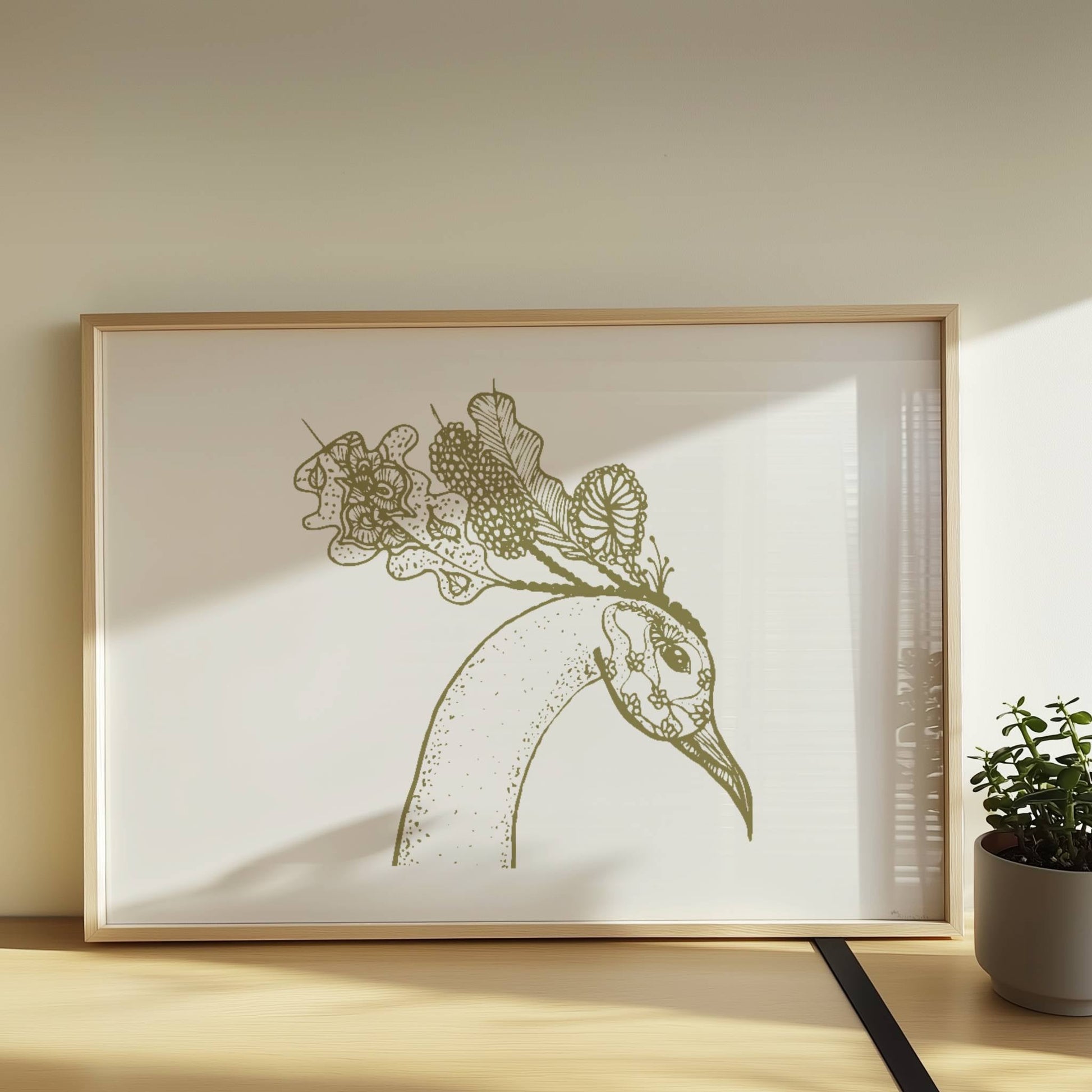 Schwarz-weiß Illustration eines Phönixkopfes mit kunstvollen Mustern und Details in hoher Auflösung, Posterkunst, Wanddekoration. Rahmen natur 70x50