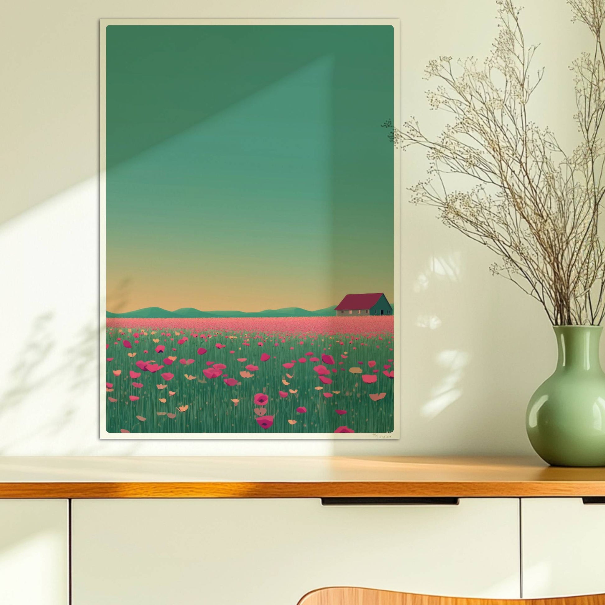 Weite Wiese mit pinken Mohnblumen und einsamer Scheune vor sanft gelbem Abendhimmel – romantische Landschaft.. Ohne Rahmen 50x70
