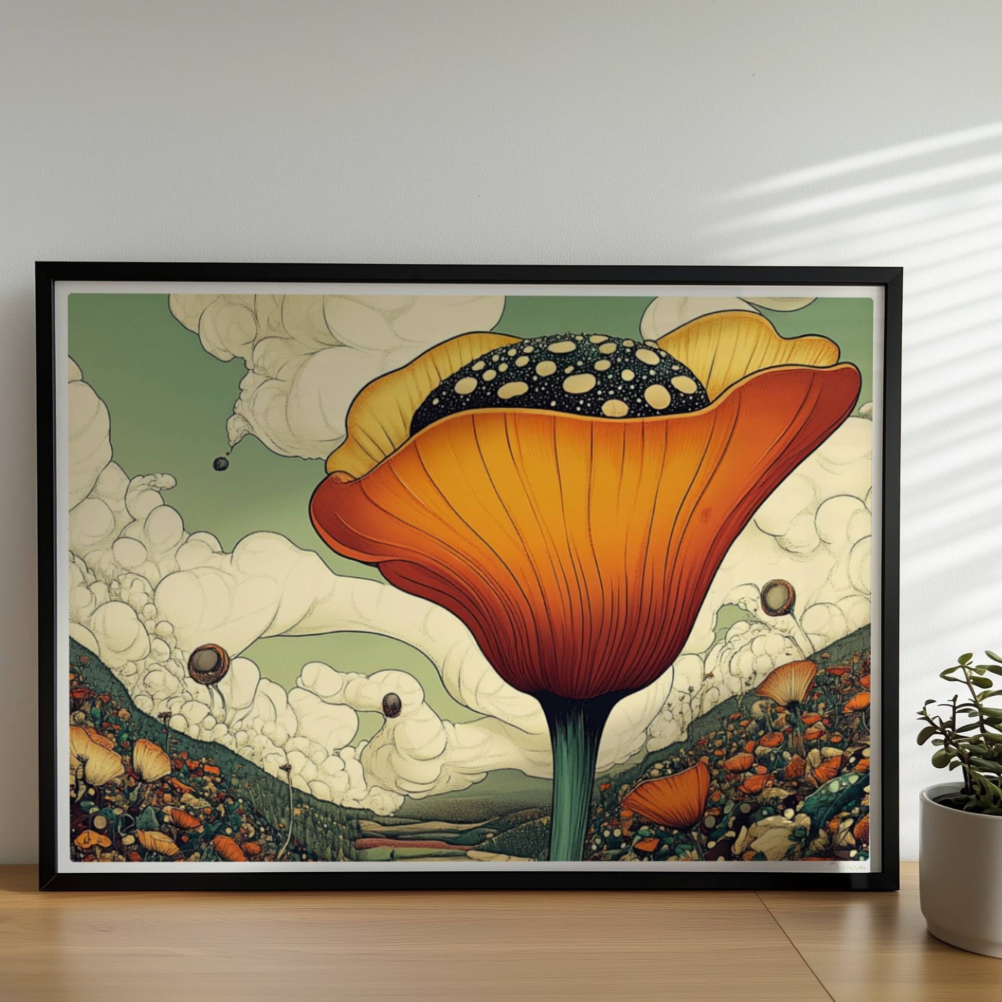 Überdimensionale orangefarbene Blüte mit gepunktetem Samenstand erhebt sich aus einer bunten Wildblumenwiese vor Bergen und dramatischem Wolkenhimmel – spektakuläre Naturillustration.. Rahmen schwarz 70x50