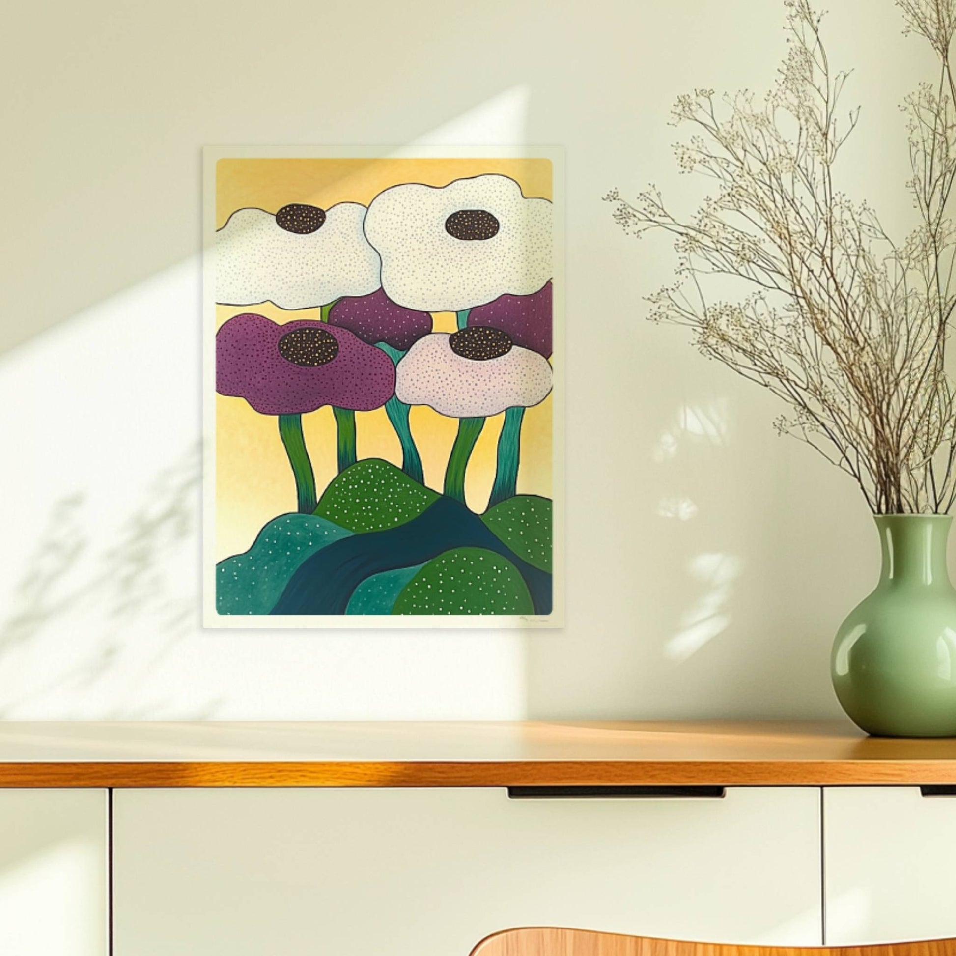 Sechs farbenfrohe Blumen in Weiß, Lila und Violett mit dunklen Zentren wachsen aus einer grünen Hügellandschaft vor einem sonnengelben Hintergrund – fröhliche Gartenkunst im modernen Stil.. Ohne Rahmen 30x40