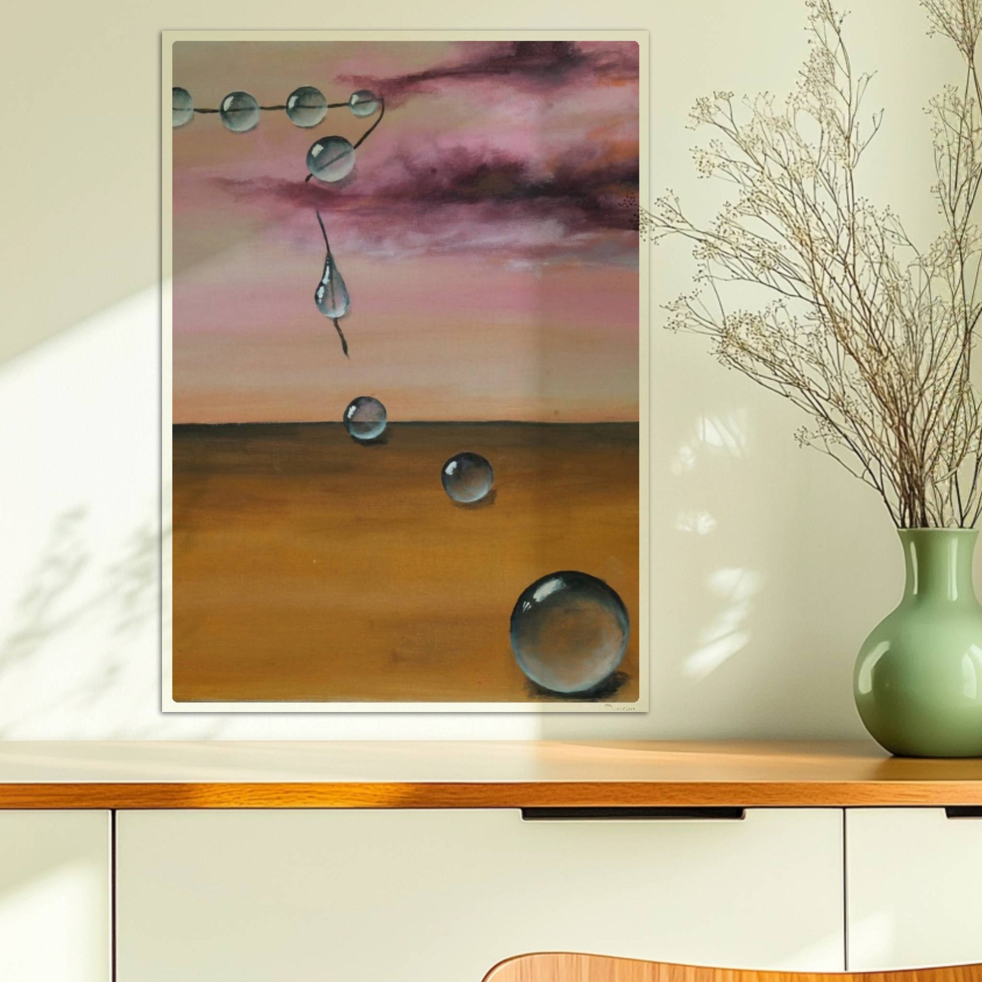 13 schwebende Glastropfen vor rosarotem Himmel über Wüste.. Ohne Rahmen 50x70