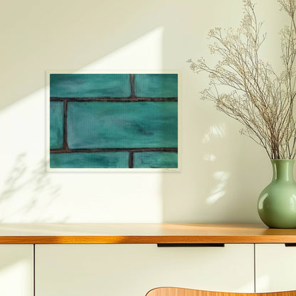 Türkise Backsteinwand mit strukturierten, grünen Kacheln.. Ohne Rahmen 40x30