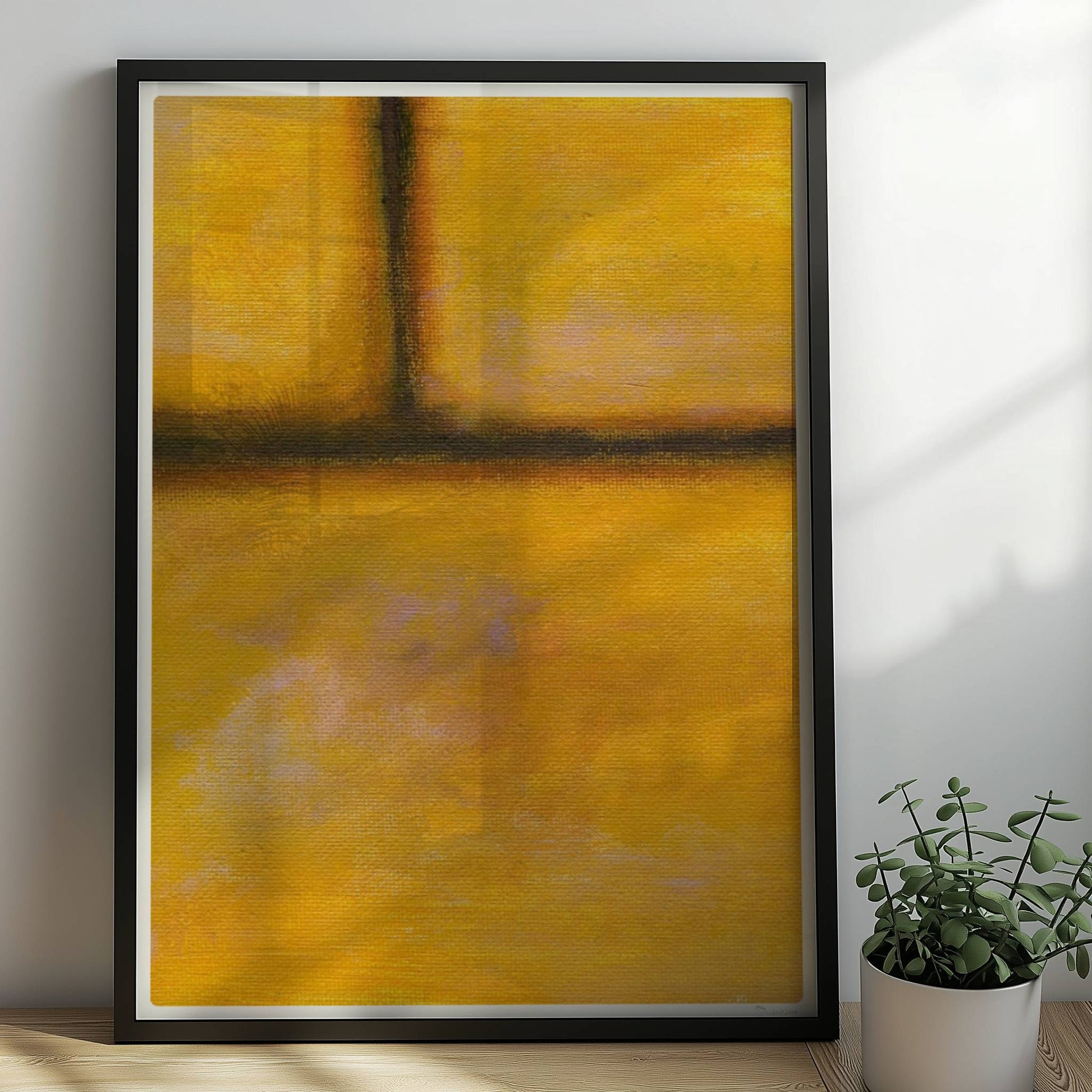 Gelbe Ziegelwand mit warmen Farbverläufen und Struktur.. Rahmen schwarz 50x70