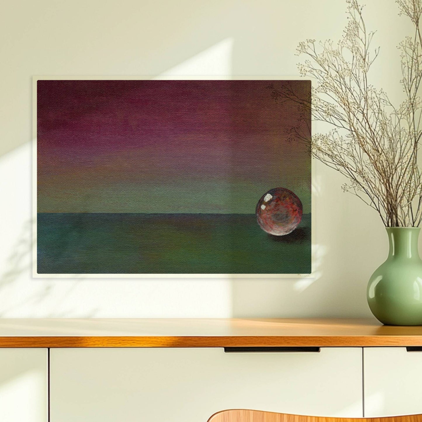 Stimmungsvolle Glaskugel mit Farbverlauf in Grün und Violett.. Ohne Rahmen 70x50