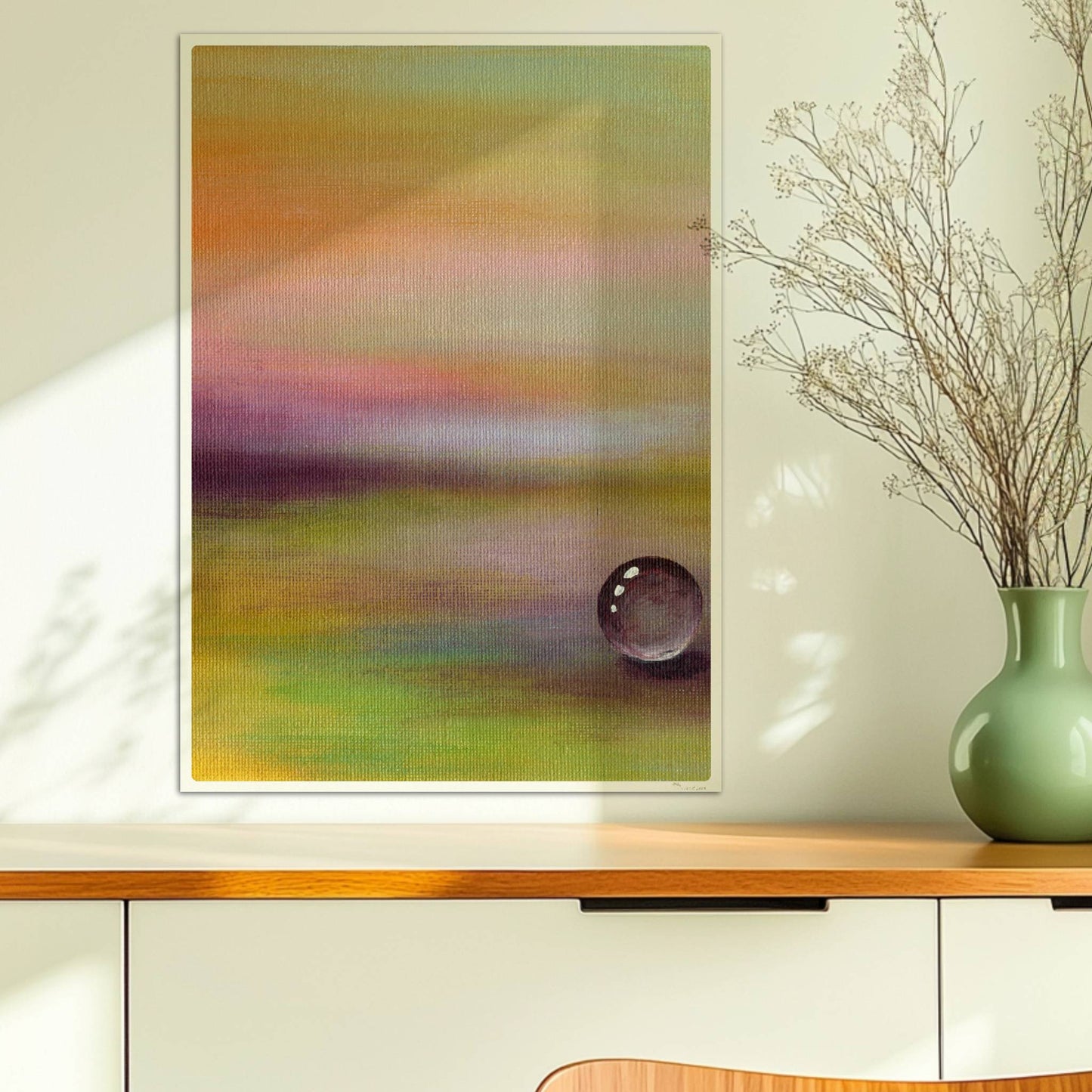 Einzelner Glastropfen in lila-gelber Traumlandschaft, beruhigend.. Ohne Rahmen 50x70