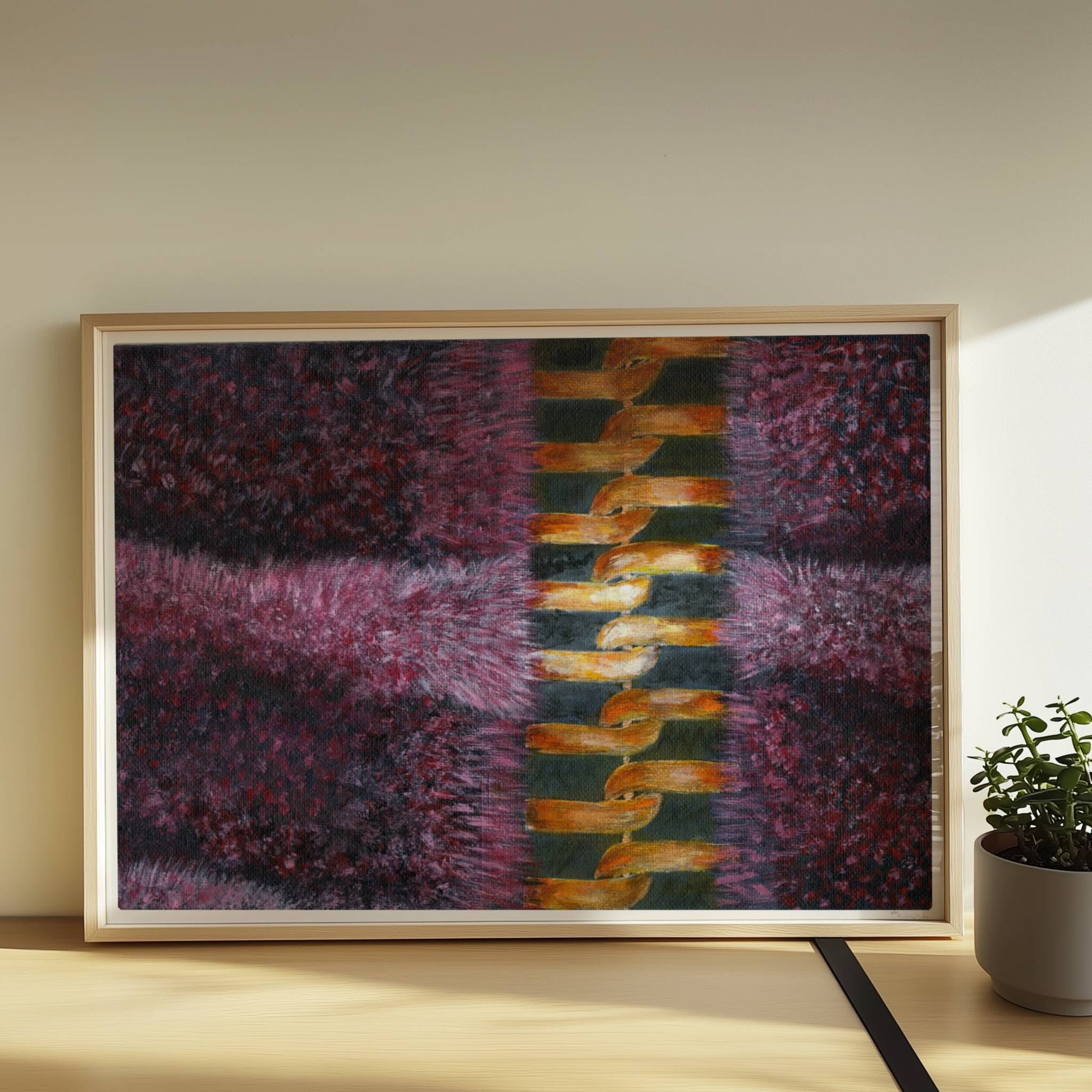 Rosa Fellstruktur mit goldenem Reißverschluss – moderne Modekunst.. Rahmen natur 70x50