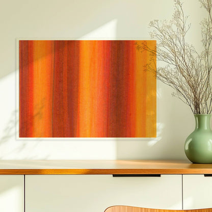 Vertikale Streifen in leuchtendem Orange, Rot und Gelb erzeugen eine abstrakte Wandwirkung mit Wärme und Energie.. Ohne Rahmen 70x50