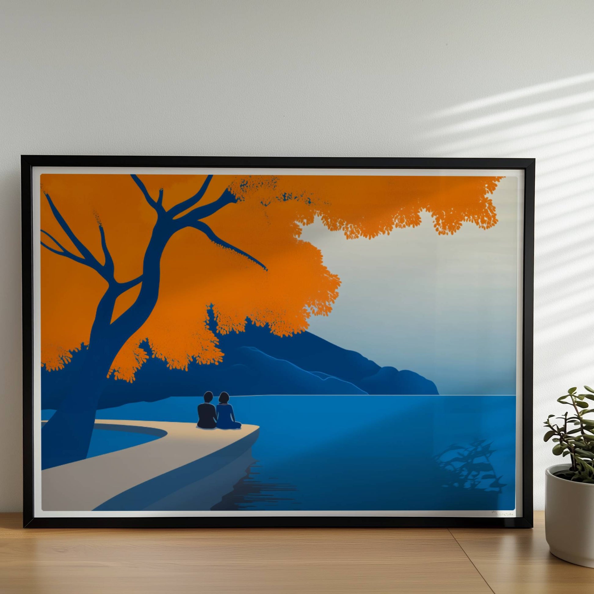 Illustration eines Paares auf einem Steg unter einem leuchtend orangefarbenen Baum an einem ruhigen Frühlingssee.. Rahmen schwarz 70x50