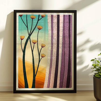 Stilisierte gelbe Blumen vor pastellfarbenem Horizont mit lilafarbenen Vorhängen, grafischer Innenraum.. Rahmen schwarz 30x40
