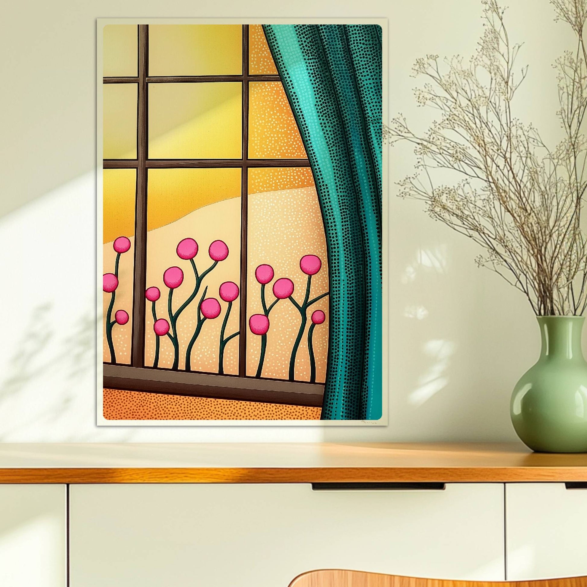 Fenster mit türkisfarbenem Vorhang, pinken Blumen und goldenem Sonnenuntergang – warme, gemütliche Stimmung.. Ohne Rahmen 50x70