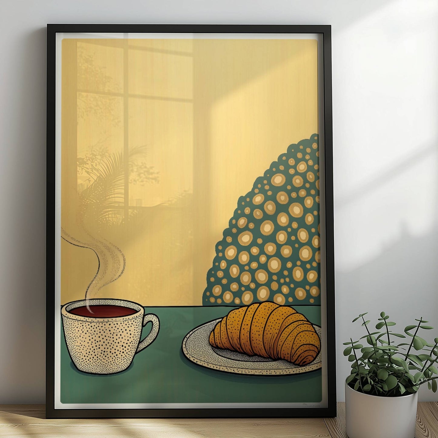 Frühstück mit dampfender Kaffeetasse und frischem Croissant auf Teller vor gelbem Hintergrund mit dekorativem Muster.. Rahmen schwarz 50x70