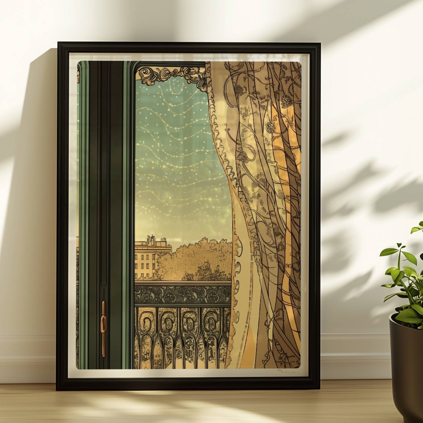 Verziertes Fenster mit halbtransparenter Gardine, Blick auf Balkon und Stadt im Jugendstil.. Rahmen schwarz 30x40