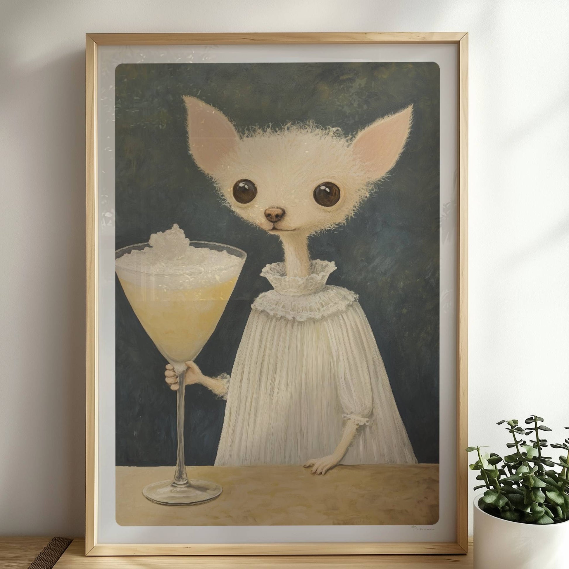 Chihuahua mit großem Cocktailglas. Rahmen natur 50x70