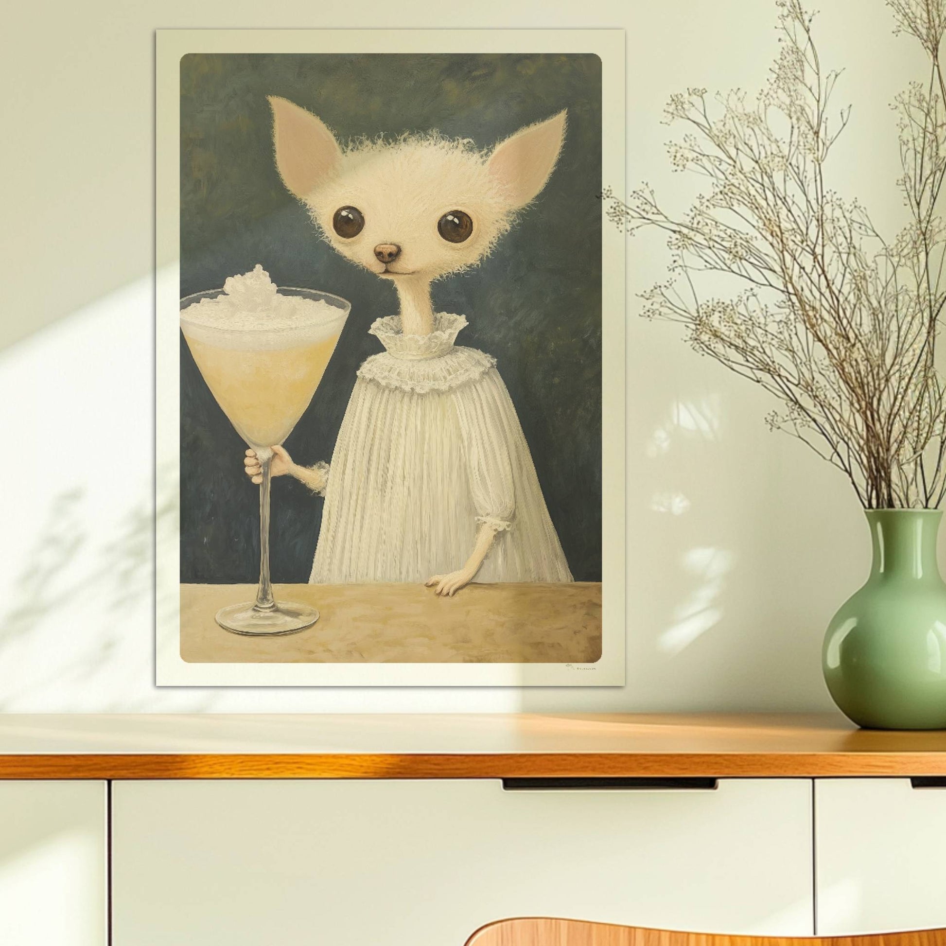 Chihuahua mit großem Cocktailglas. Ohne Rahmen 50x70