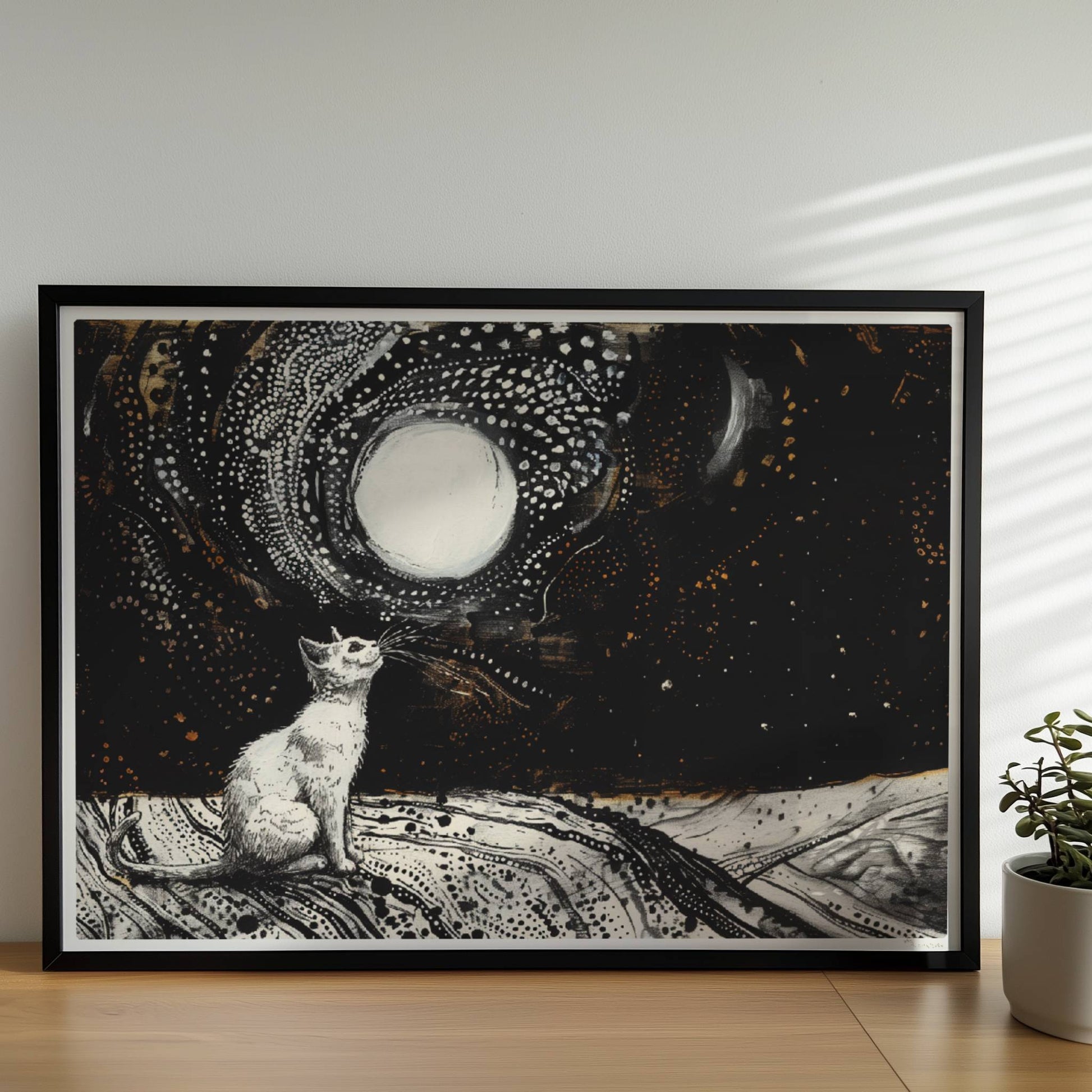 Schwarze Katze mit goldenen Augen und Regentropfen. Rahmen schwarz 70x50