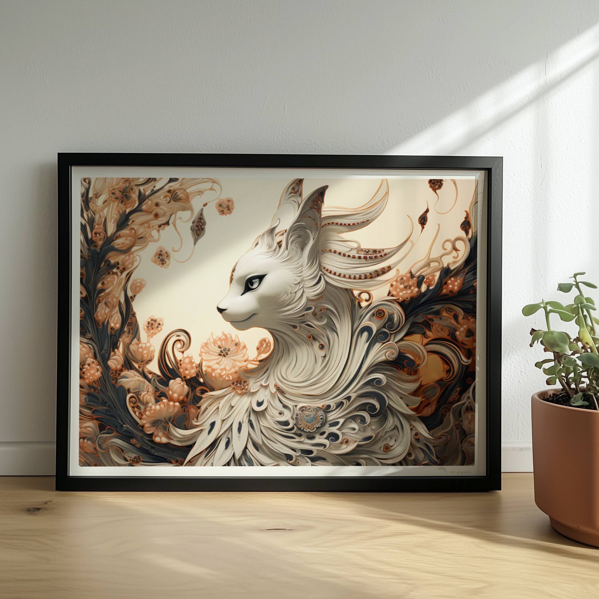 Elegante weiße Fantasy-Katze mit kunstvollen Federn und floralen Ornamenten, edle mystische Ausstrahlung.. Rahmen schwarz 40x30
