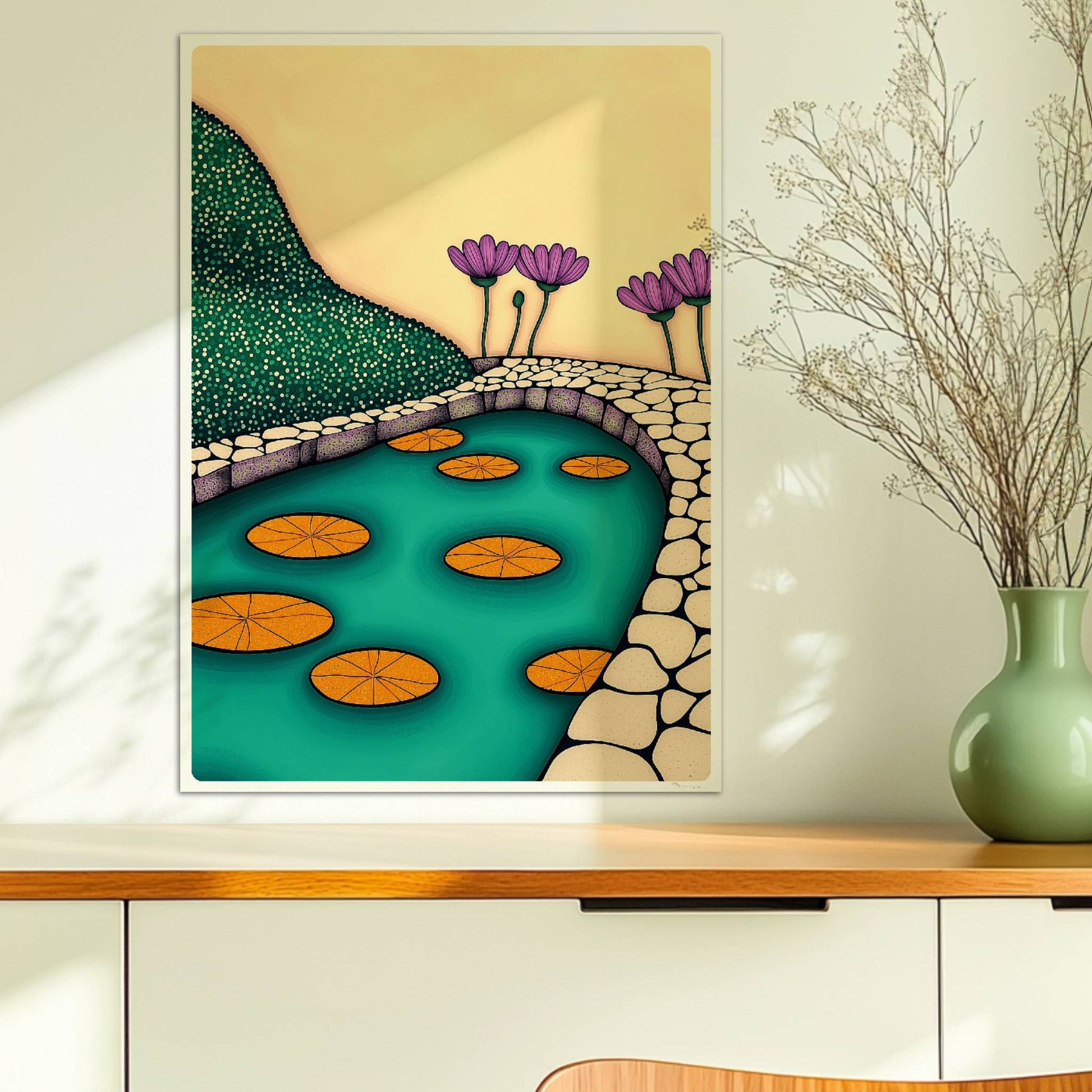 Steinweg durch den Seerosenteich mit grünen Blättern und weißen Seerosen, ruhige Wasseroberfläche.. Ohne Rahmen 50x70