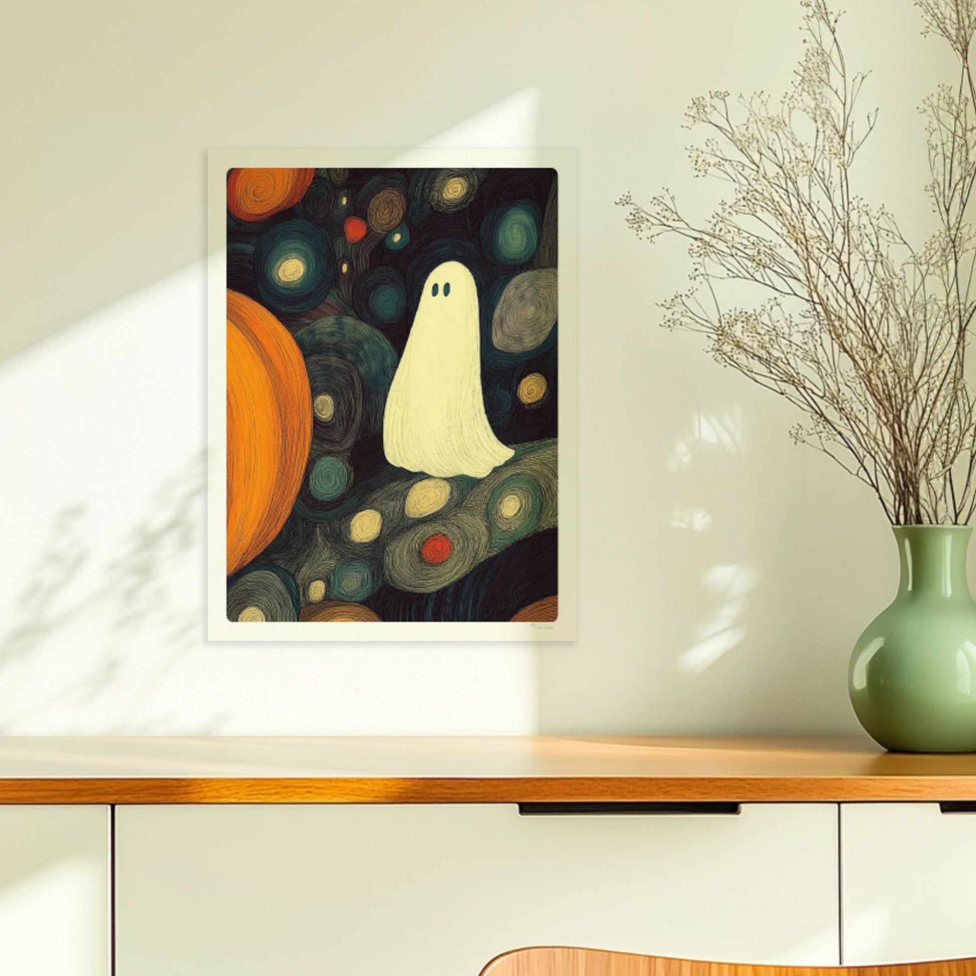 Zwei Kürbisse und ein niedliches Geistwesen schweben in einer blasenartigen Halloween-Landschaft.. Ohne Rahmen 30x40