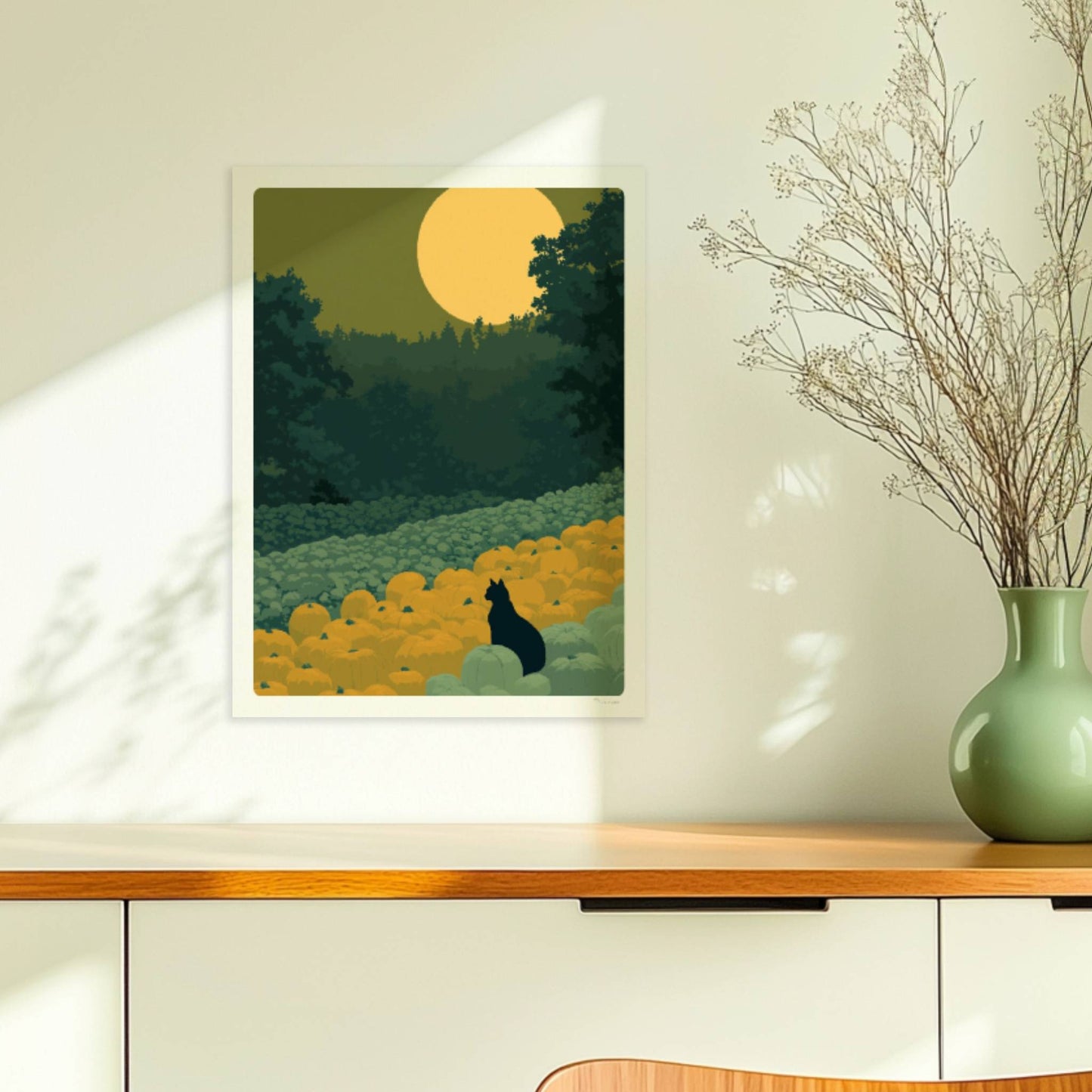 Schwarze Katze wandert durch einen Weg aus Kürbissen bei aufgehendem Mond – mystische Waldszene.. Ohne Rahmen 30x40
